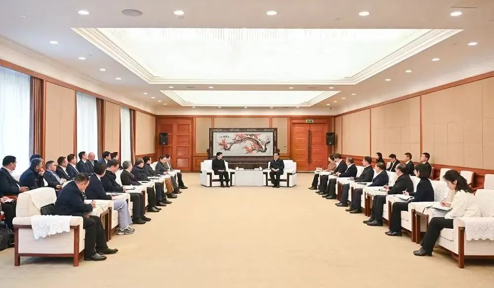 全聯汽摩配商會會長、瑞立集團董事長張曉平參加全國工商聯會員管理改革工作會議并作交流發言